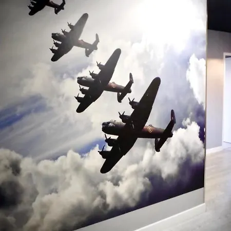 Le Way, Style Seconde Guerre Et Terrasse * Кан