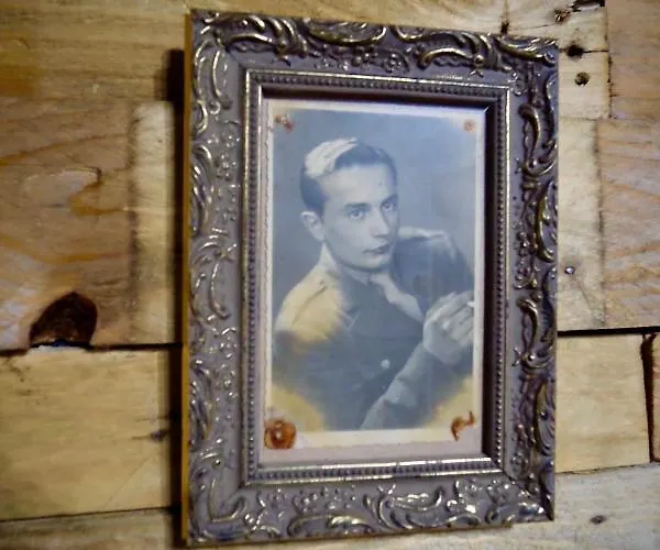 Le Way, Style Seconde Guerre Et Terrasse * Caen