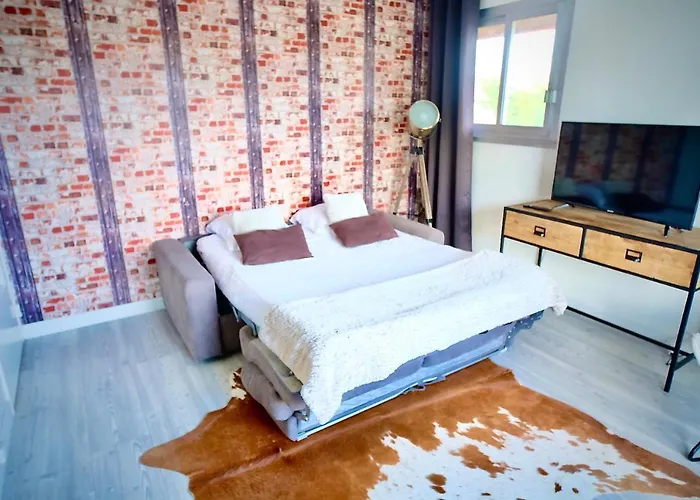 Le Way, Style Seconde Guerre Et Terrasse