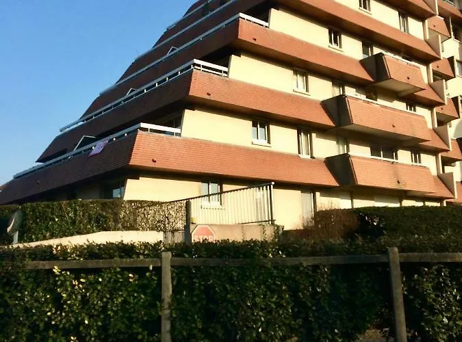 Le Way, Style Seconde Guerre Et Terrasse Apartment Caen